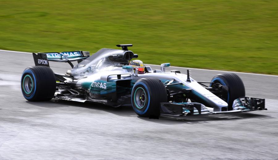  Mercedes-AMG F1 W08 EQ Power+ 2017 года  (фото 13 из 44)